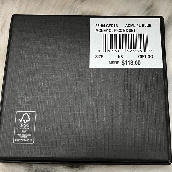 Michael Kors Card Holder and Money Clip Box Set - Black and Blue - Picture 4 of 5